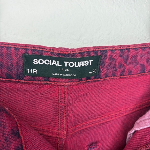 Social Tourist Ultra High Rise Baggy Jeans Red/Pink Size 30 Womens - Picture 9 of 11